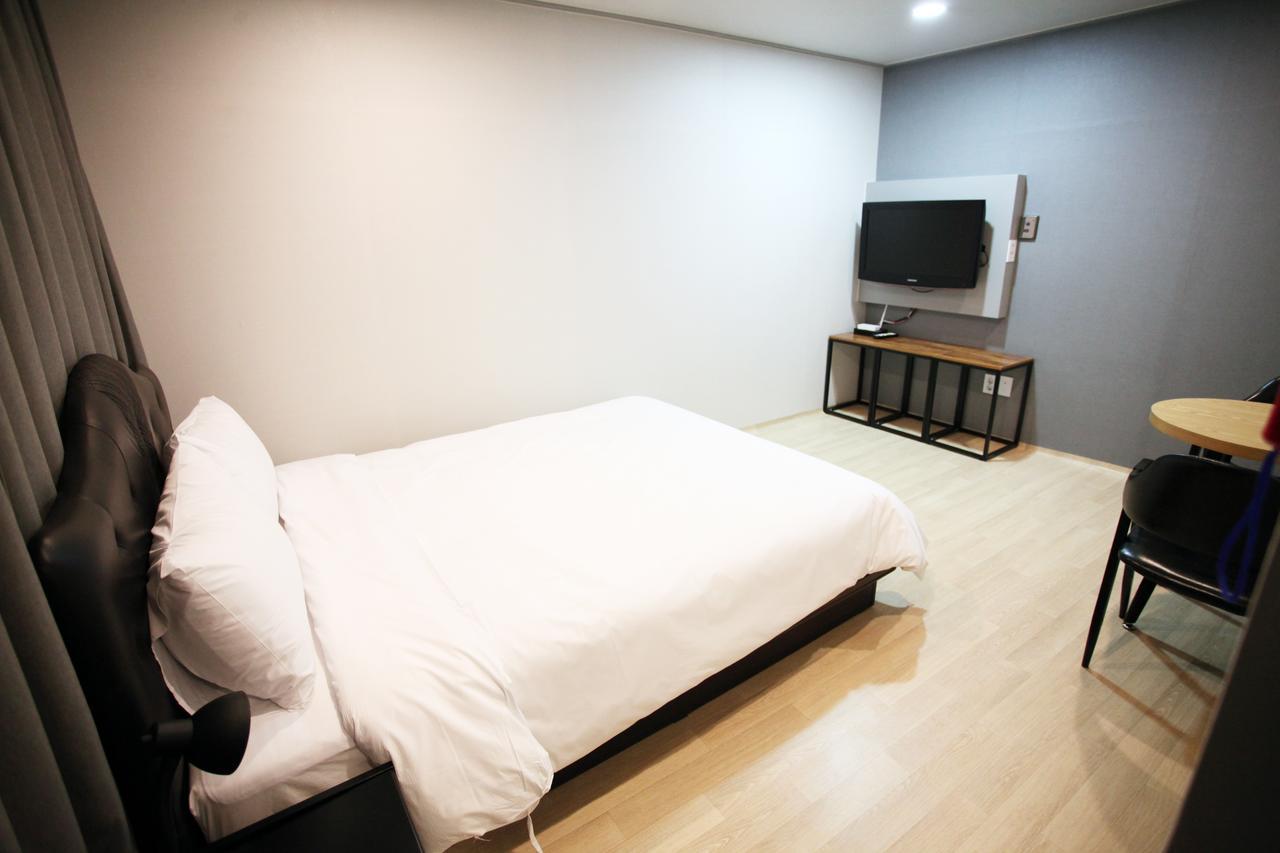 Hotel R Gangneung Værelse billede